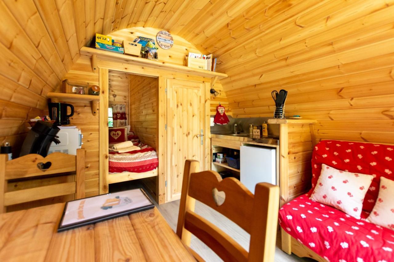 Cabane En Bois Avec Bain Nordique Asnieres-sur-Vegre 外观 照片