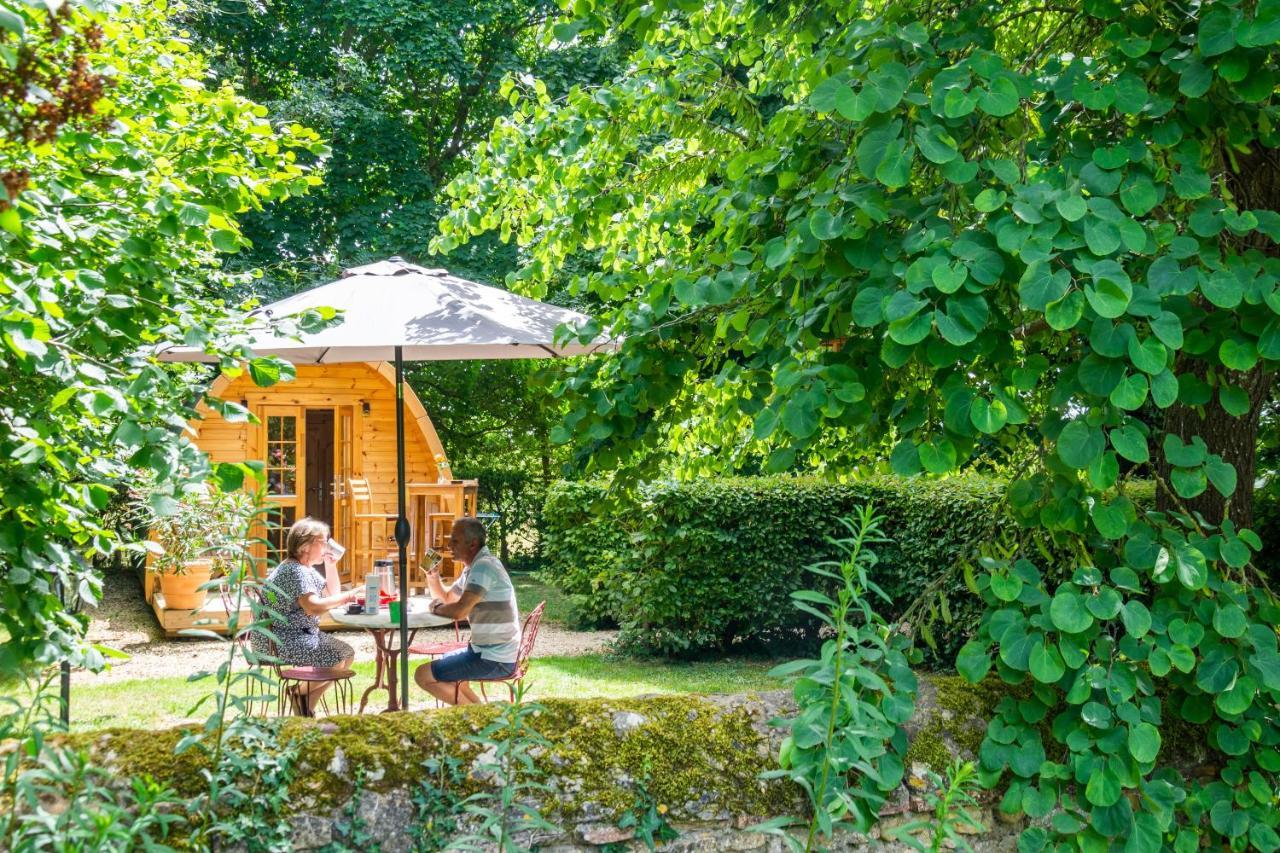 Cabane En Bois Avec Bain Nordique Asnieres-sur-Vegre 外观 照片